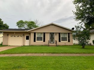 209 Southview Dr, Rochelle, IL 61068