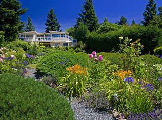 7255 W Ridge Rd, Mercer Island, WA 98040