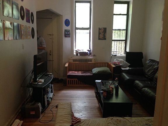 3rd image of 302 E 3rd St APT 1E