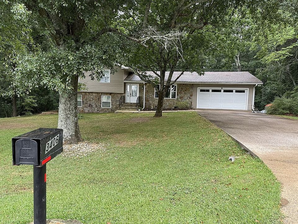 1st image of 3406 Citadell Rock Rd NE