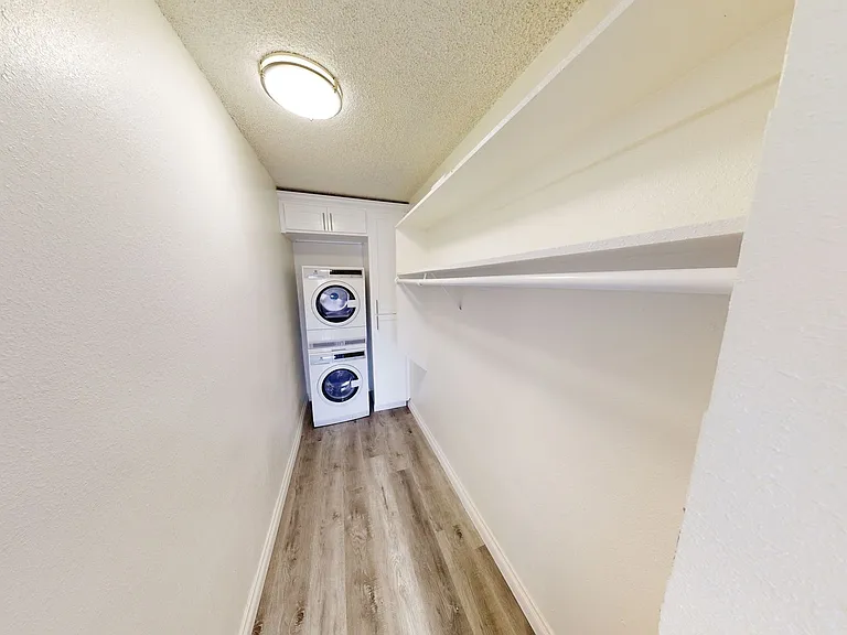 Berryman Apartments — Photo 11