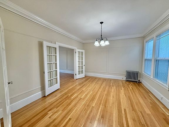 3rd image of 1045 Lake St APT 8
