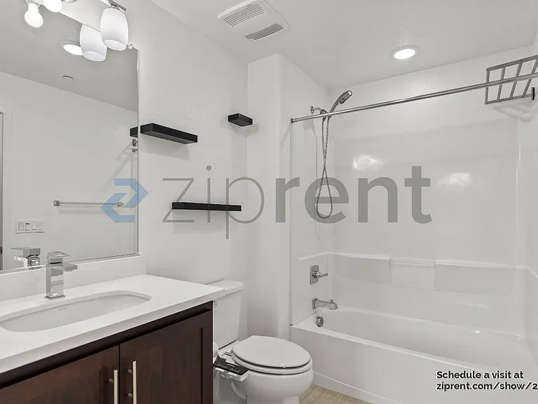 376 Line St — Photo 16
