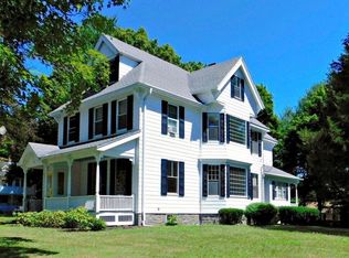 42 General Cobb St, Taunton, MA 02780