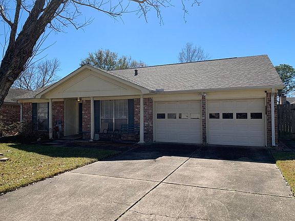 3rd image of 16667 Royal Mile Ln