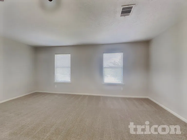 1015 Blair Field Ln — Photo 7