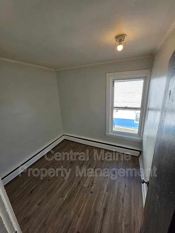 2 bed, 1.0 bath, 900 sqft, $1,350 — Photo 4