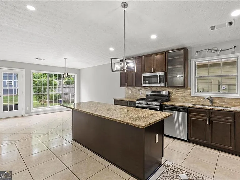 4680 Sterling Oaks Ct — Photo 17