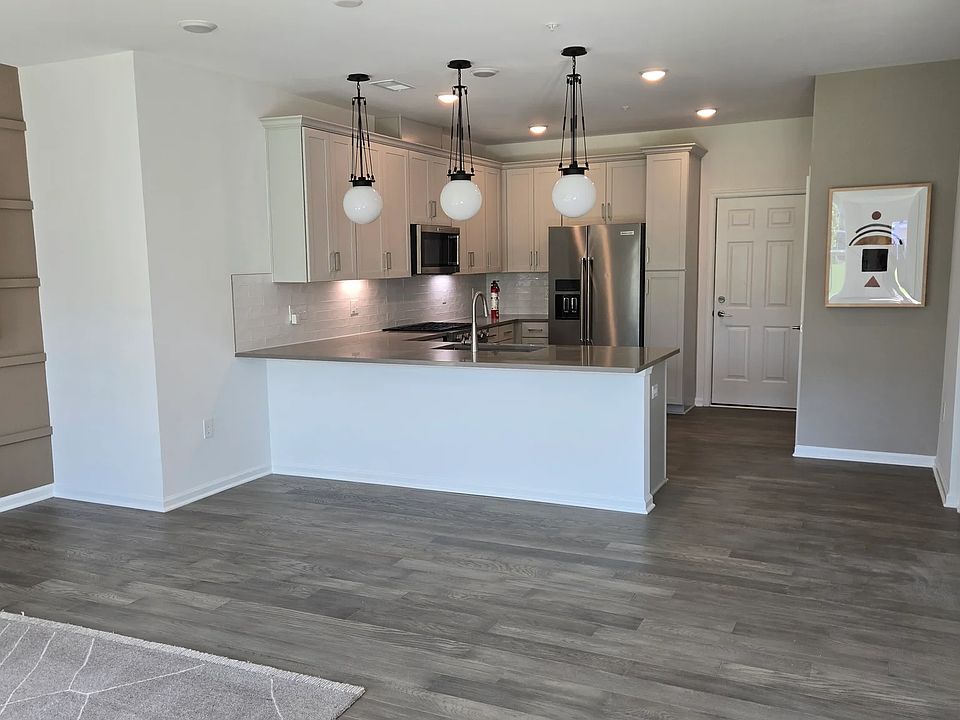 1st image of 224 Lyla Ln
