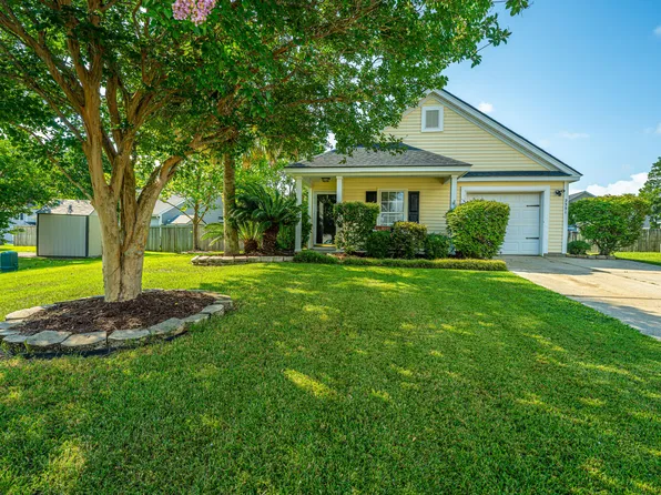 2351 Trey Ct, North Charleston, SC 29406