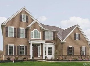 6 Woodshire Ct, Orchard Park, NY 14127
