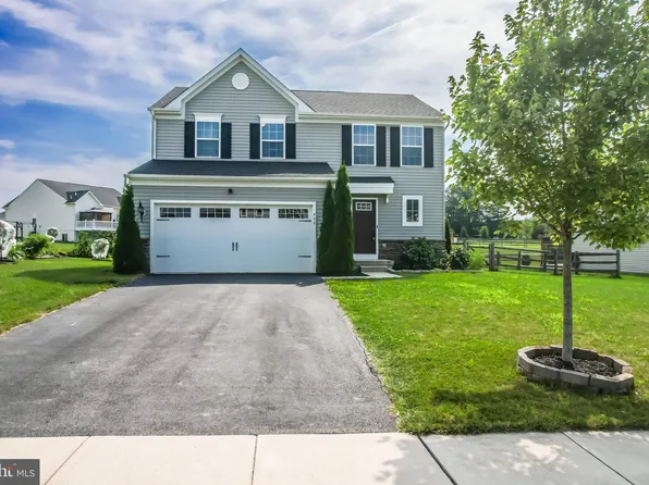 408 Brickus Cir, Coatesville, PA 19320