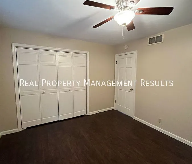 4002 Petes Ct #4002 — Photo 8