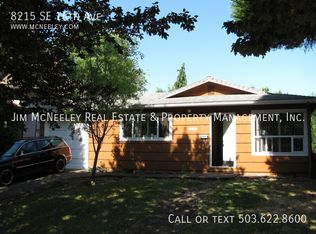 8215 SE 16th Ave, Portland, OR 97202