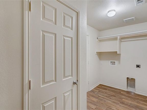 4th image of 5307 Goodman Ave