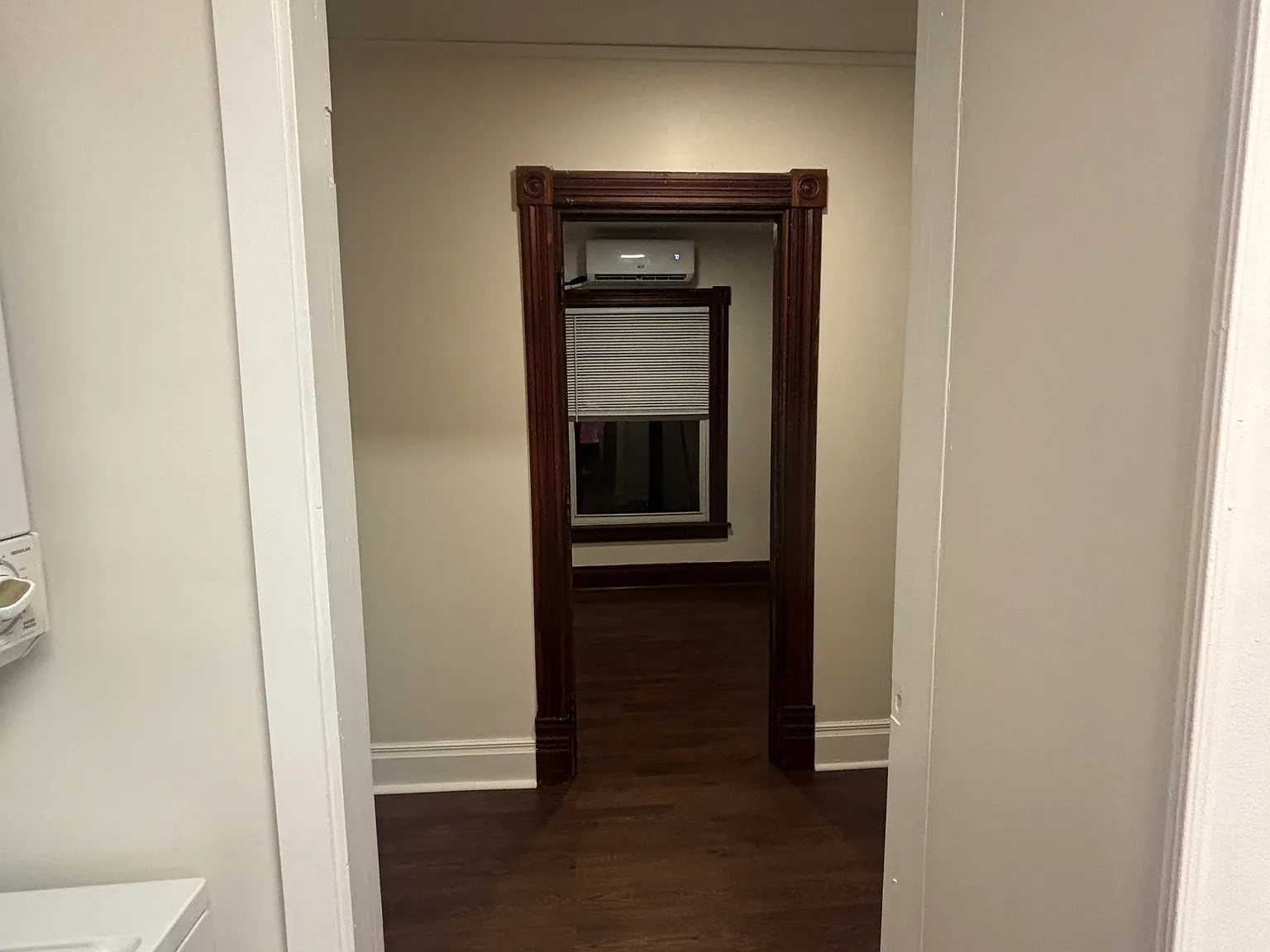 1 bed, 400 sqft, $950 — Photo 2