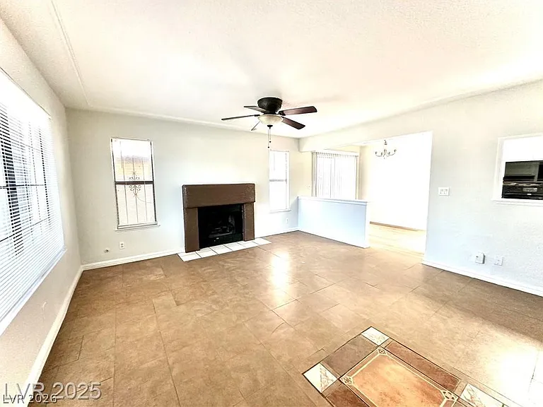 2112 Venus Ave #A — Photo 6