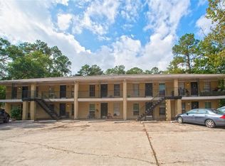 1500 S 3rd St, Conroe, TX 77301