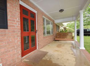 10 Embry St, Taylors, SC 29687