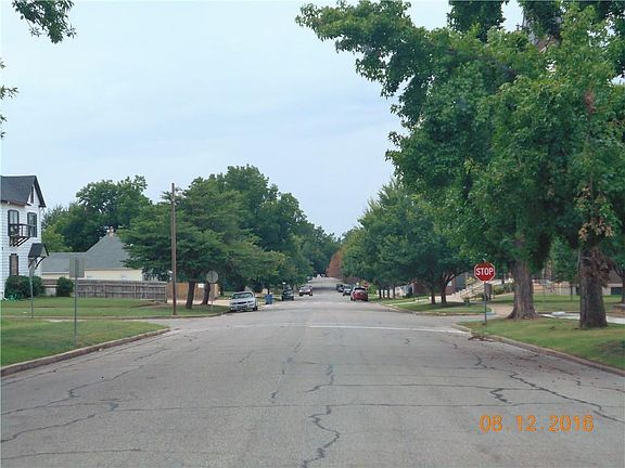 3rd image of 624 E Warner Avenue &23 Lot E15-22-24