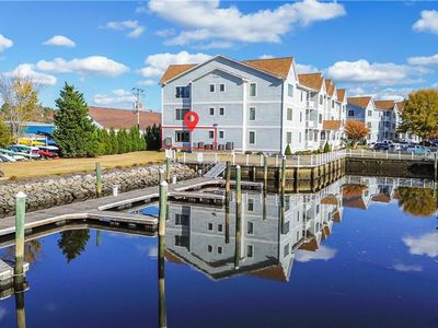 5 Harbor Watch Dr UNIT 405, Chesapeake, VA, 23320