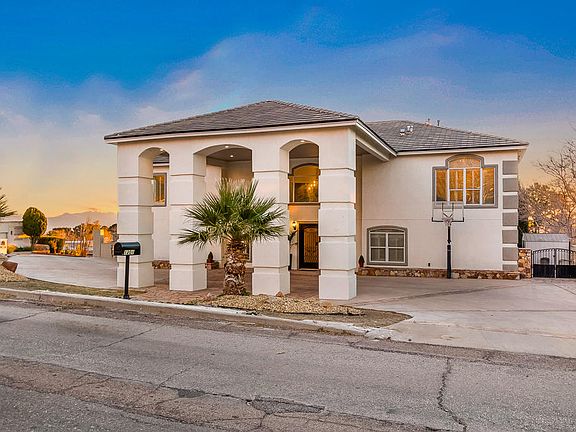 3rd image of 1201 Thunderbird Dr
