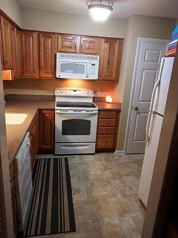 1941 Trexler Ct — Photo 6
