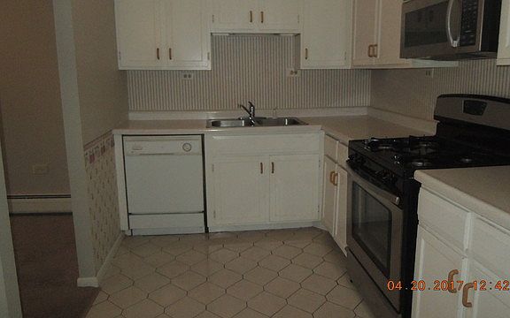 5th image of 1041 W Ogden Ave APT 329