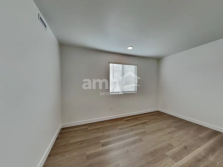 12523 W Flynn Ln — Photo 17