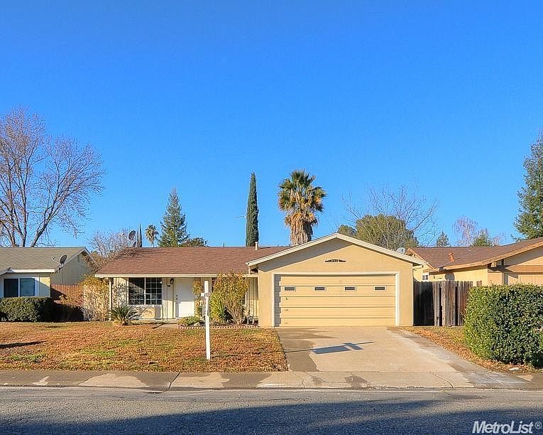 1st image of 8932 Salmon Falls Dr