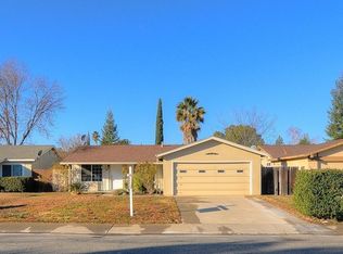 8932 Salmon Falls Dr, Sacramento, CA 95826