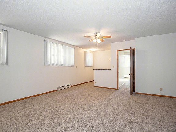2nd image of 1341 E St #2X2