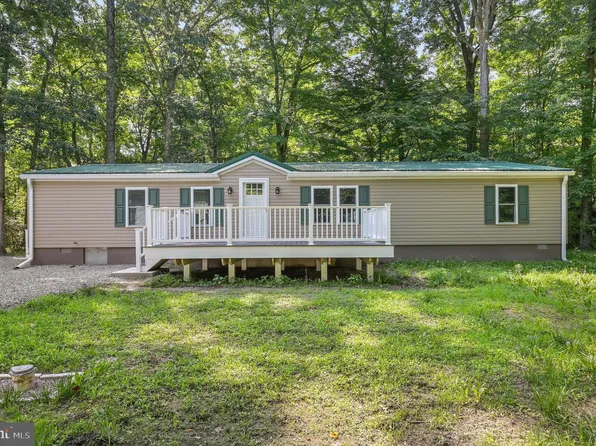 684 Spectrum Farms Rd, Felton, DE 19943