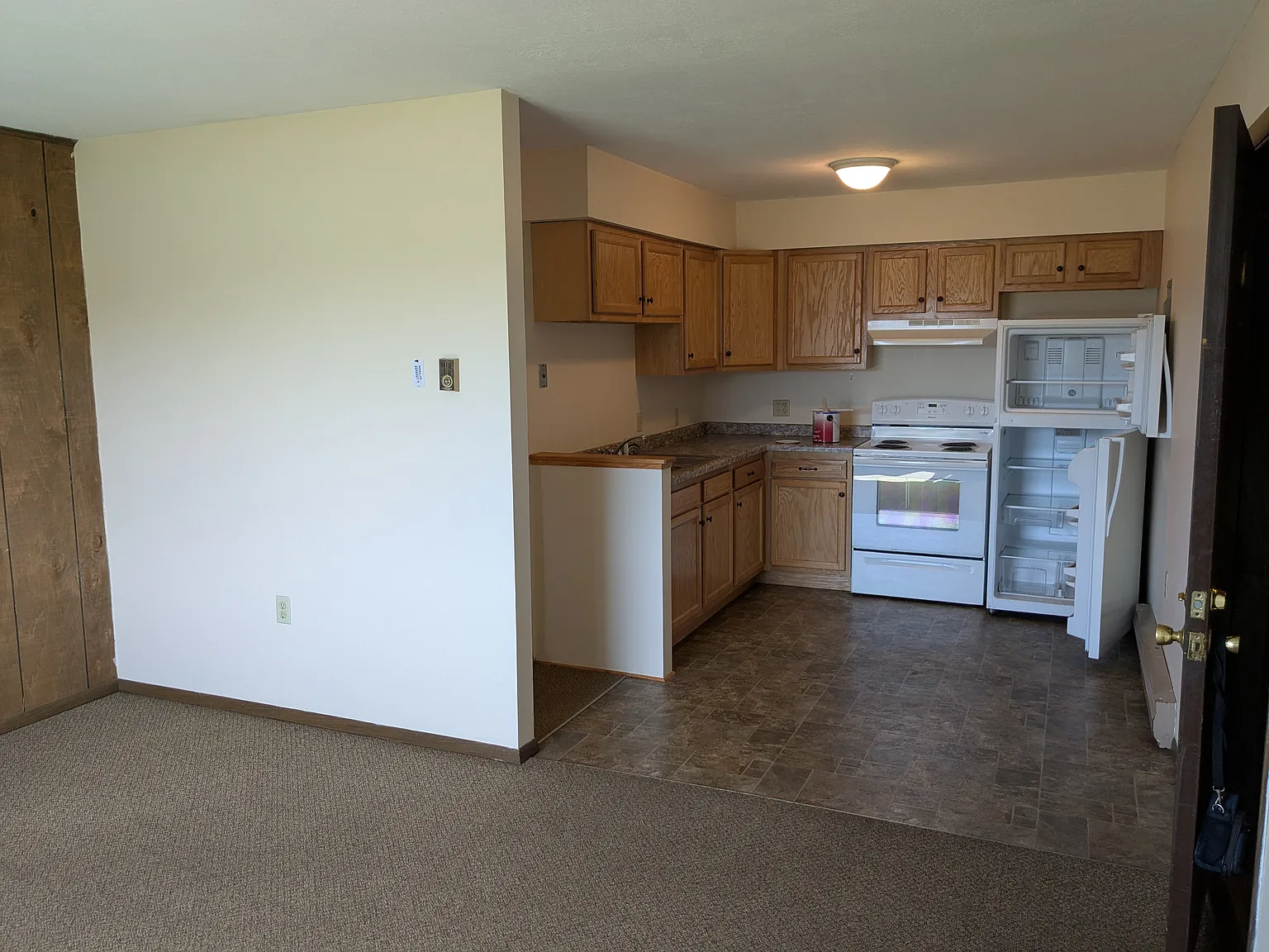 500 W Sharon Ave — Photo 4