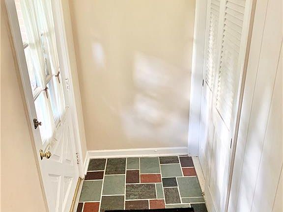 3rd image of 6675 Ronjoy Pl