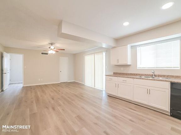 5th image of 3548 E Pueblo Ave