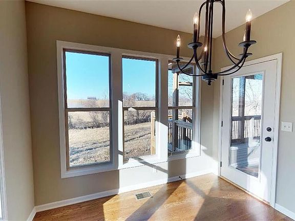3rd image of 1607 NE Andeon St