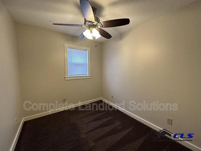 2nd image of 1362 Chestnut St APT 2