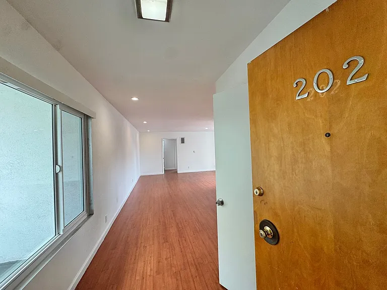 8555 Saturn St — Photo 3