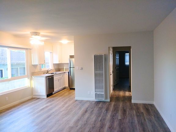 2nd image of 515 Avenue G APT H