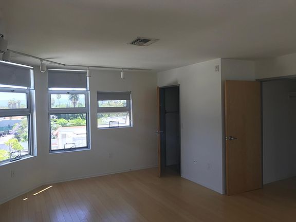 Down stairs bedroom with bathroom & closet