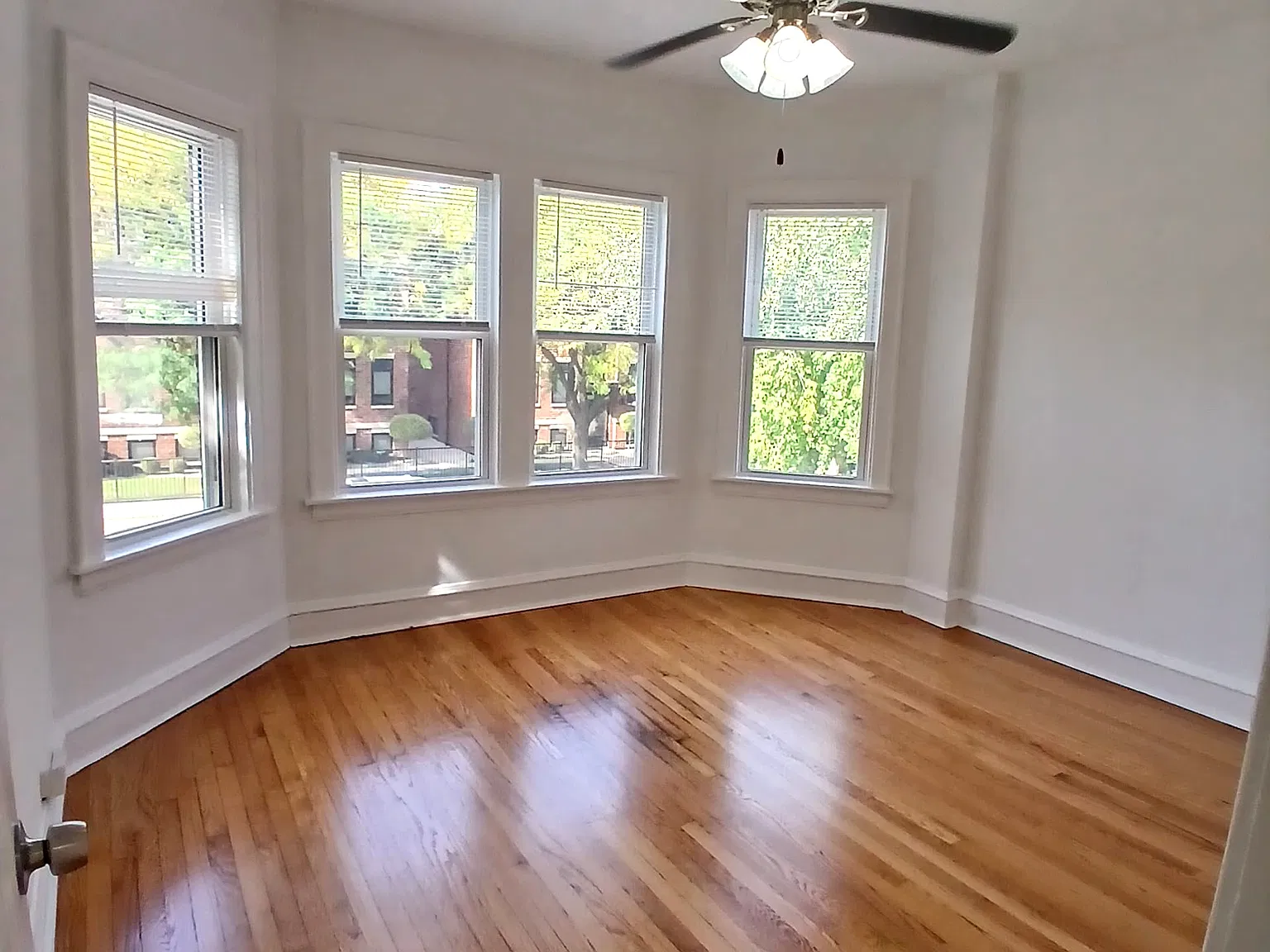 6452 W Dickens Ave - 2W — Photo 3