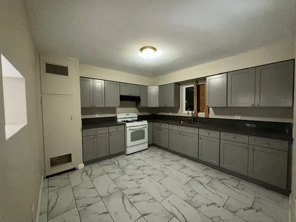 1512 Flower St, Bakersfield, CA