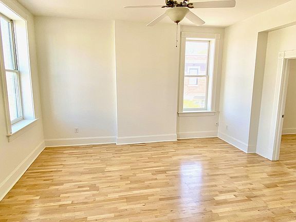 5th image of 4400 Chouteau Ave APT 2A