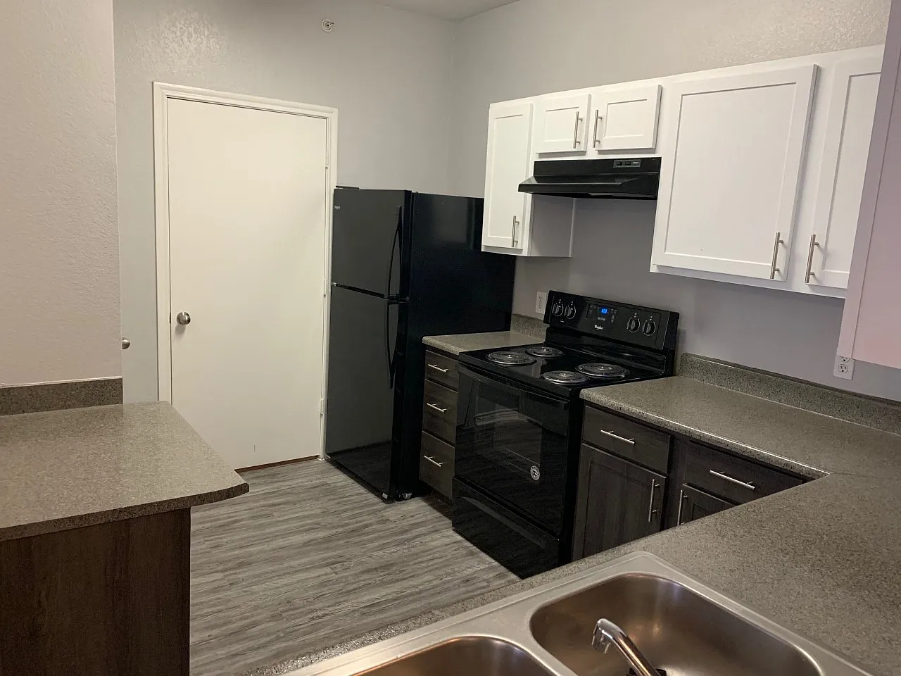 Port Royal Apartment Homes — Photo 3
