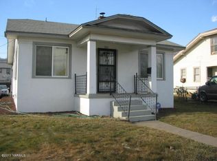 704 S 16th Ave, Yakima, WA 98902