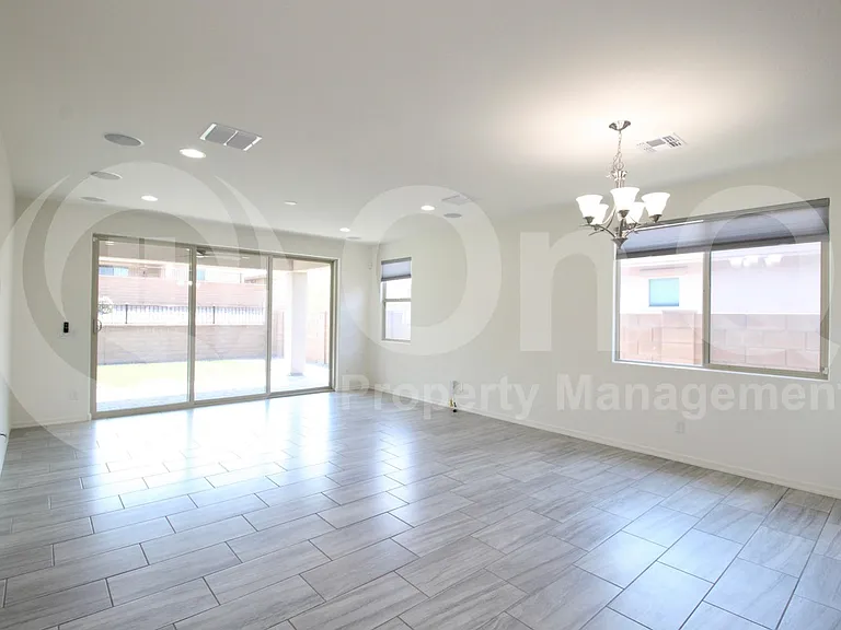 9114 S 167th Dr — Photo 43