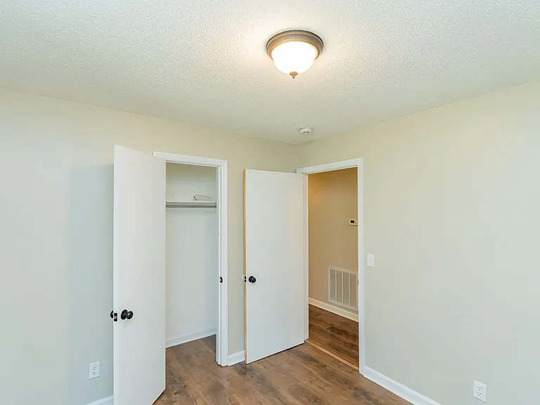 37 Anderson Rd — Photo 21