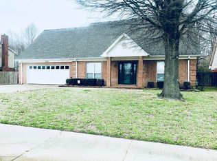 6635 Renee Dr, Olive Branch, MS 38654