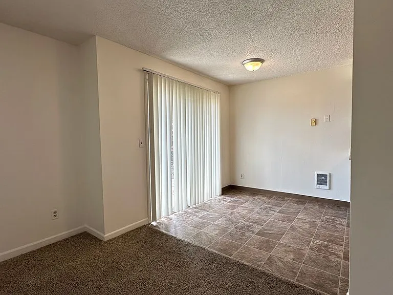 452-Trinity Apartments — Photo 9